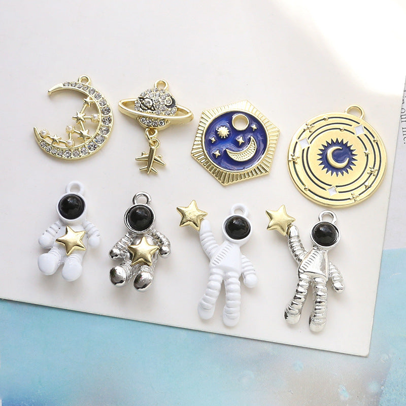 アクセサリーパーツ 宇宙飛行士 ハンドメイド スター 金属チャーム 星 メタルチャーム メタルパーツ