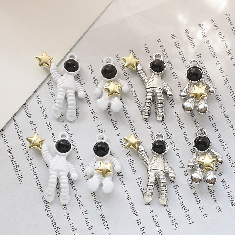 アクセサリーパーツ 宇宙飛行士 ハンドメイド スター 金属チャーム 星 メタルチャーム メタルパーツ