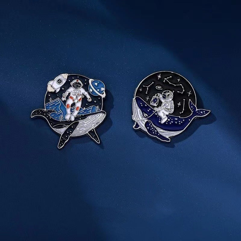5色 鯨  宇宙 宇宙飛行士 ブローチ ピンズ バッジ  ブローチ ラペルピン 宇宙関連雑貨