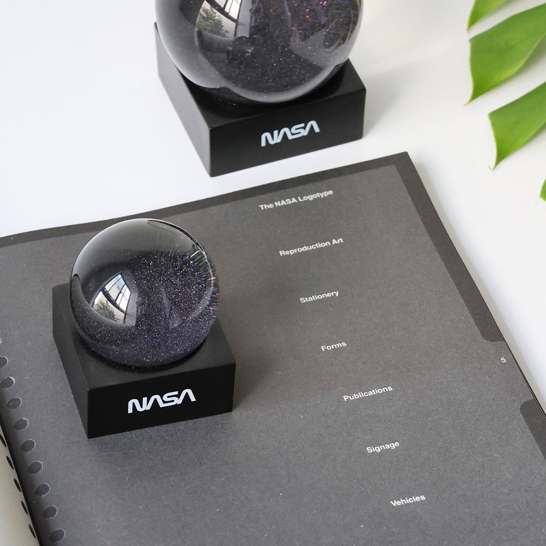 NASA スノーグローブ ネビュラ（星雲） 65mm