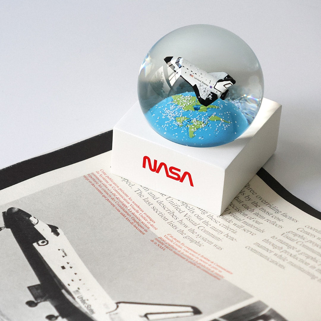 NASA スノーグローブ スペースシャトル 65mm