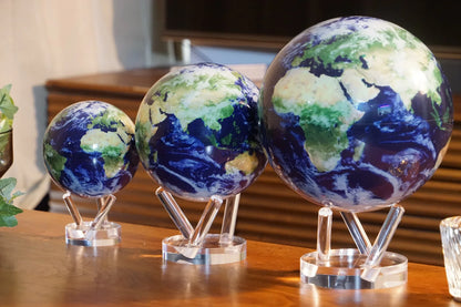 MOVA GLOBE_EARTH WITH CLOUDS
